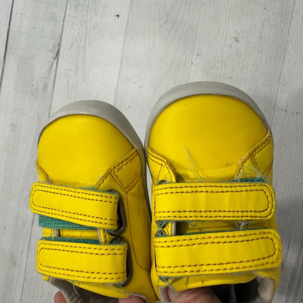 Ten Little reposhing these